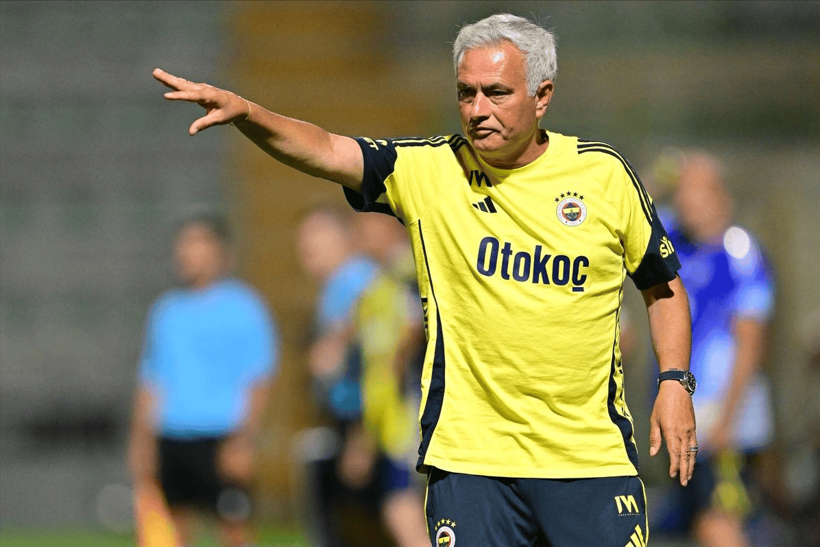 1-0，62岁穆帅发威：率队掀翻意甲劲旅，迎季前热身赛第4胜