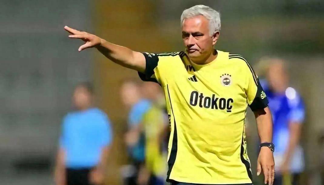 穆帅粉丝心碎了！不只因输给本菲卡，还有这六大原因